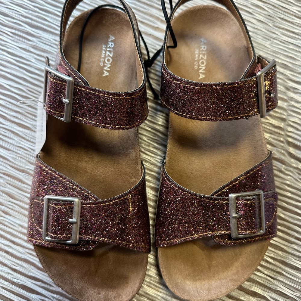 Brand new. Comfortable women's sandals